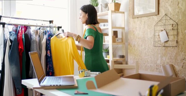 How to Start a Small Fashion Business at Home
