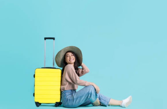 Top 12 Jobs that Require Travel and Pay Well in the UK
