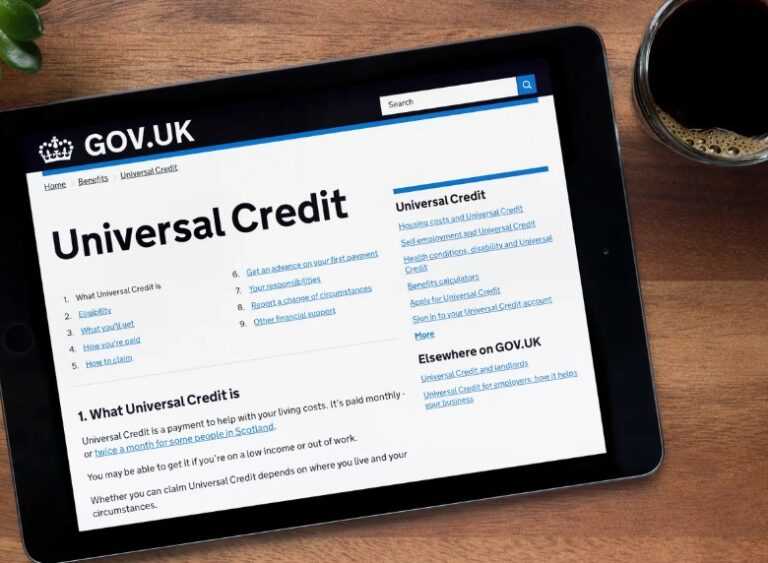 How Much Universal Credit Will I Get if I Earn £1000 a Month