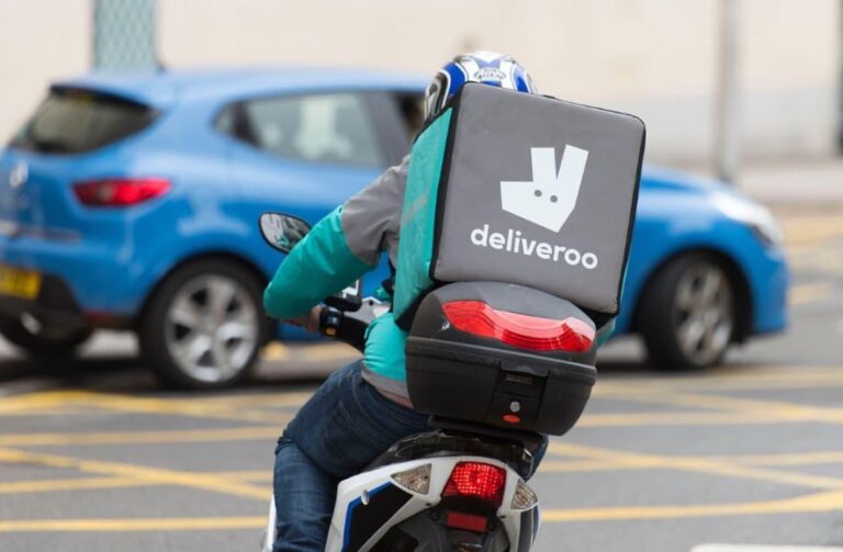 how much do deliveroo drivers make