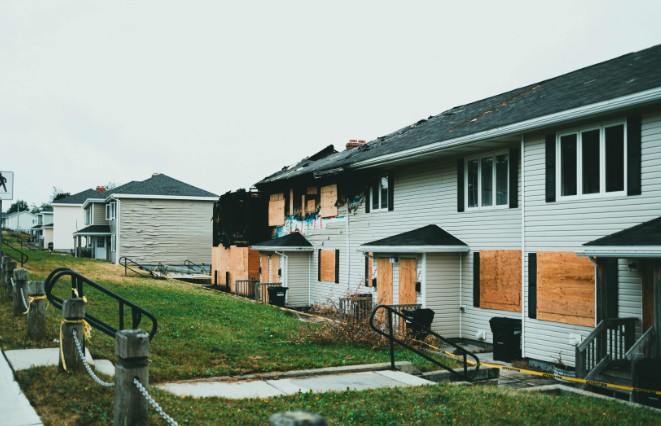 What does unoccupied house insurance cover?