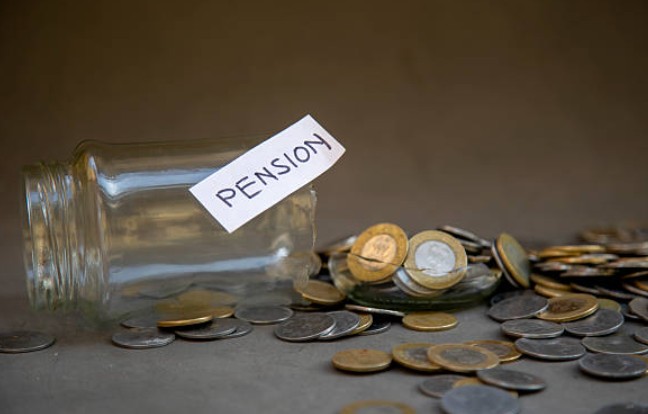 Can I pay more into my pension to avoid the 40% tax trap