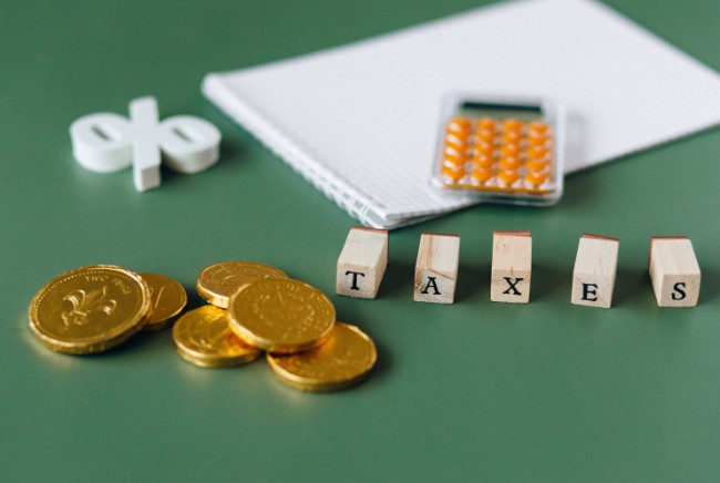 How Much Tax Will a Small Business Owner Pay