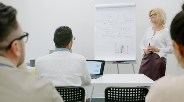 How to Become a Business Coach